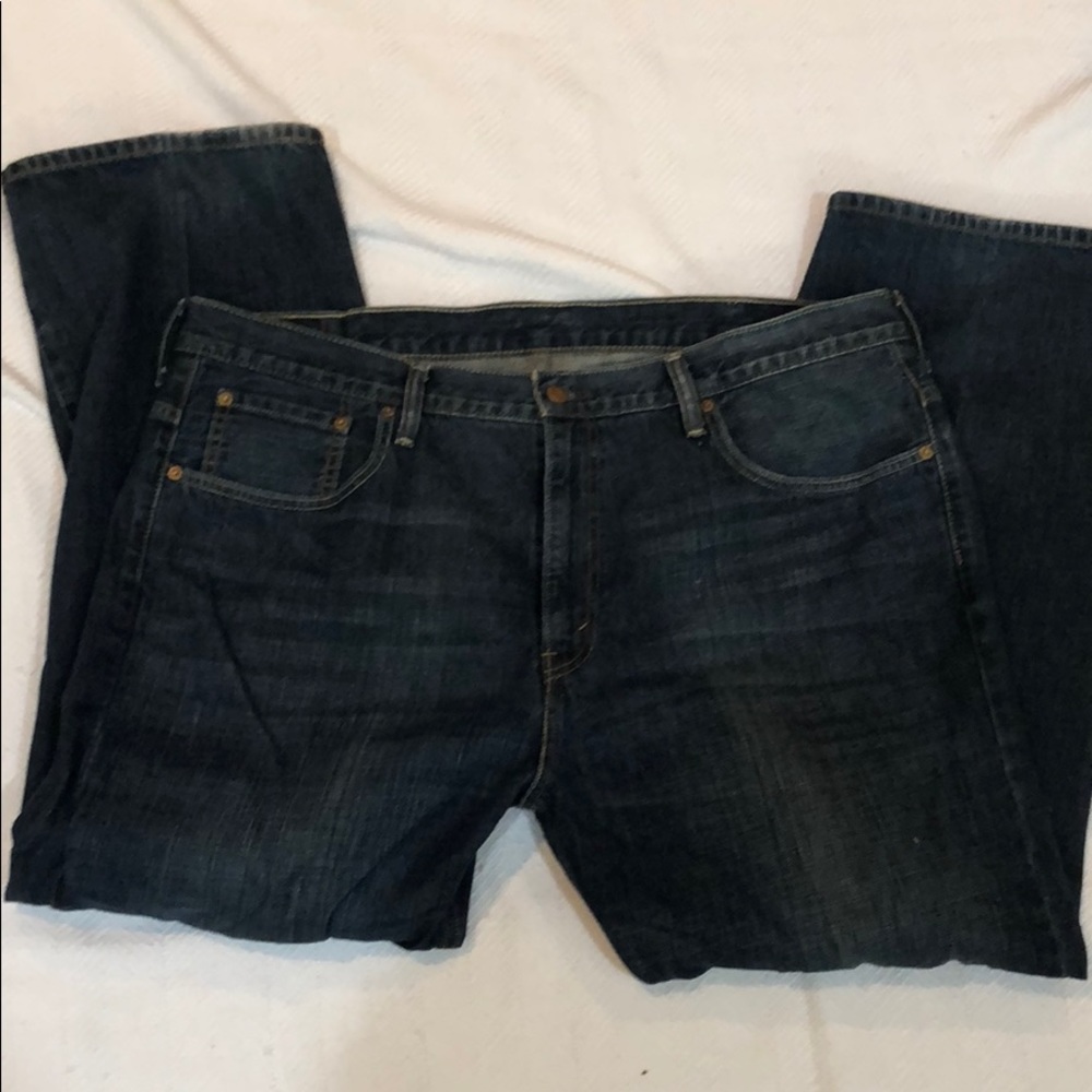 Levi’s 569 jeans